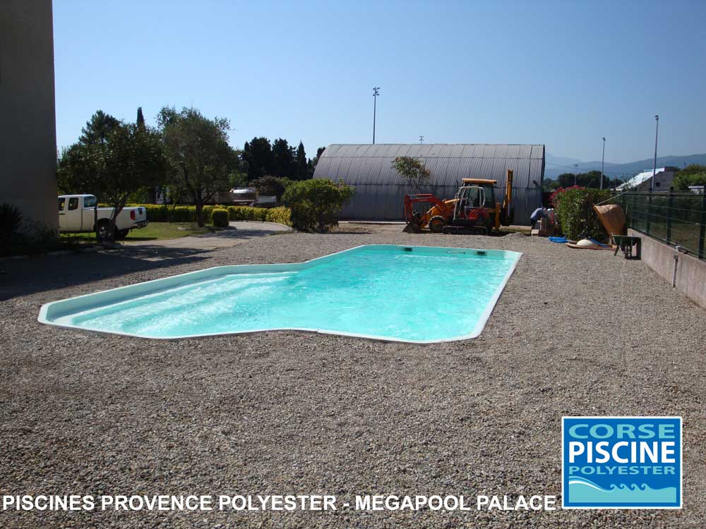 Photo piscine ou spa de CORSE PISCINE POLYESTER, partenaire d'Eauplaisir